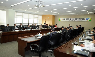 1_L_1430102043.jpg