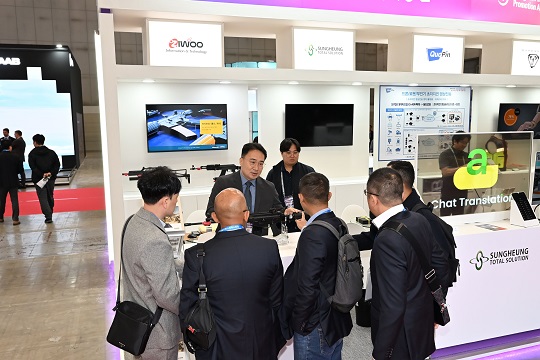 , ADEX 2025 ù  270 㡤174  ǡ